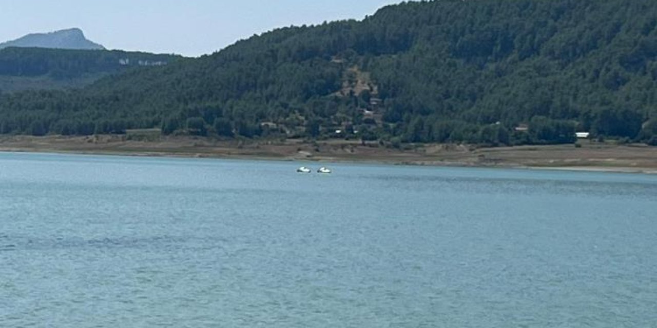 Su almak için manevra yapan eğitim uçağı düştü