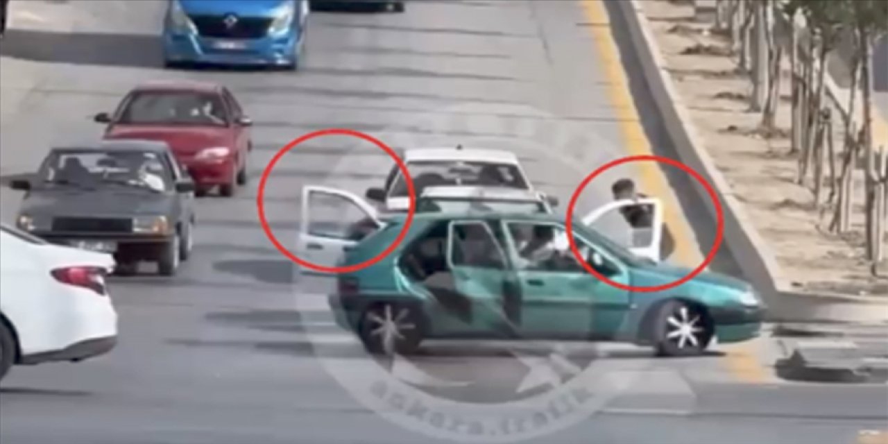 Trafikte aracın önünü kesip sürücüyü darbeden 4 şüpheli yakalandı