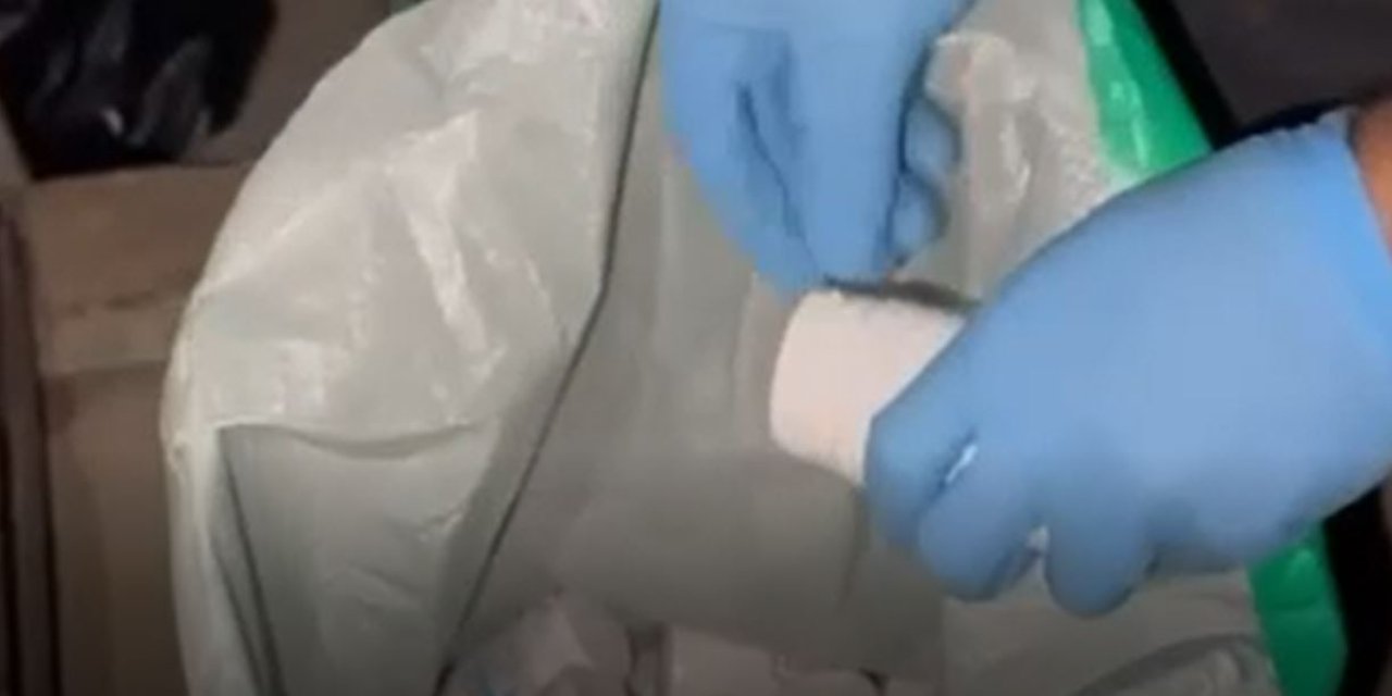 Çatı katta çuval çuval zehir ele geçirildi