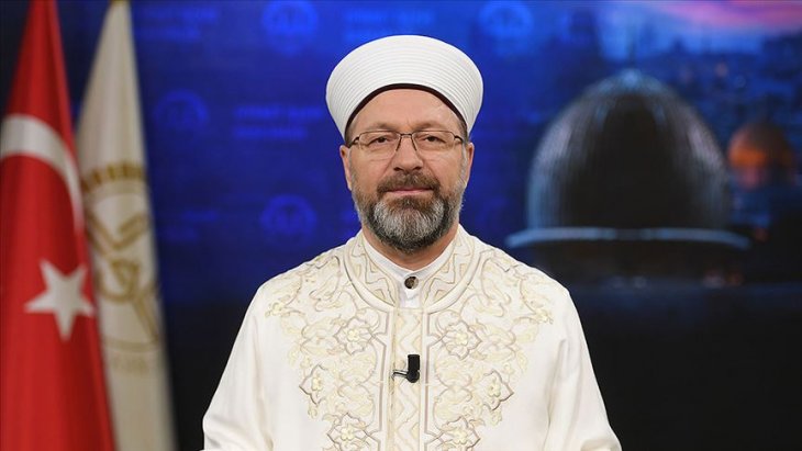 Diyanet İşleri Başkanı Erbaş'ın 'Miraç Gecesi' mesajında 'koronavirüsle mücadele' vurgusu