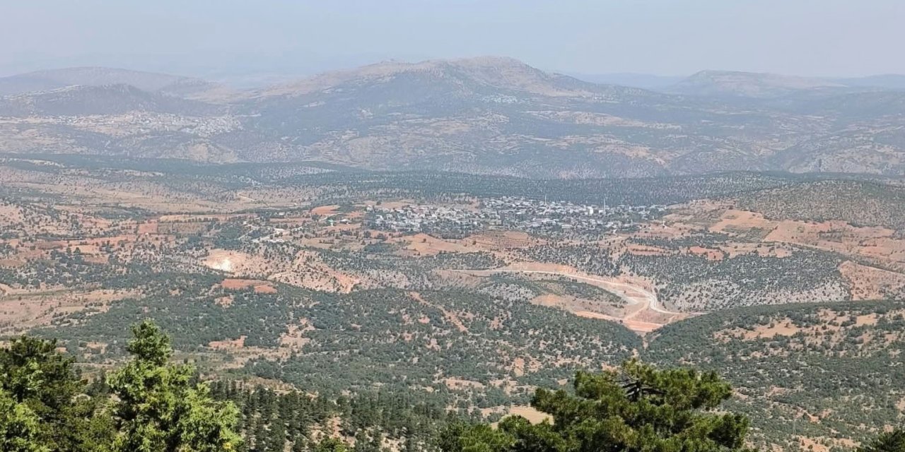 Konya'da evliyaların bulunduğu dağda dumanlar tüttü