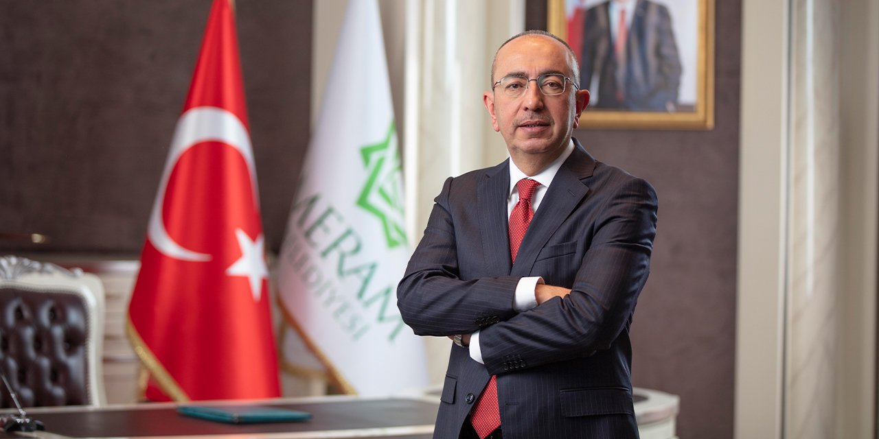 Başkan Kavuş, bir maaşını Gazze için Kızılay’a bağışladı