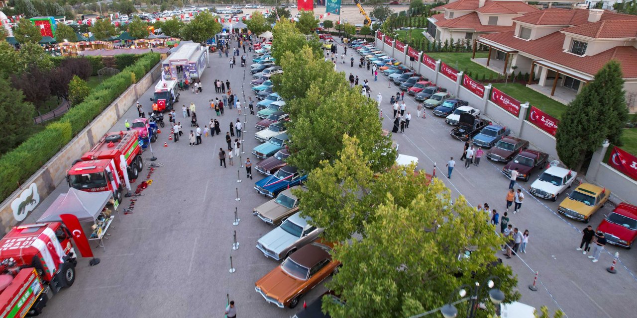 Meram’da zamanda yolculuk başladı