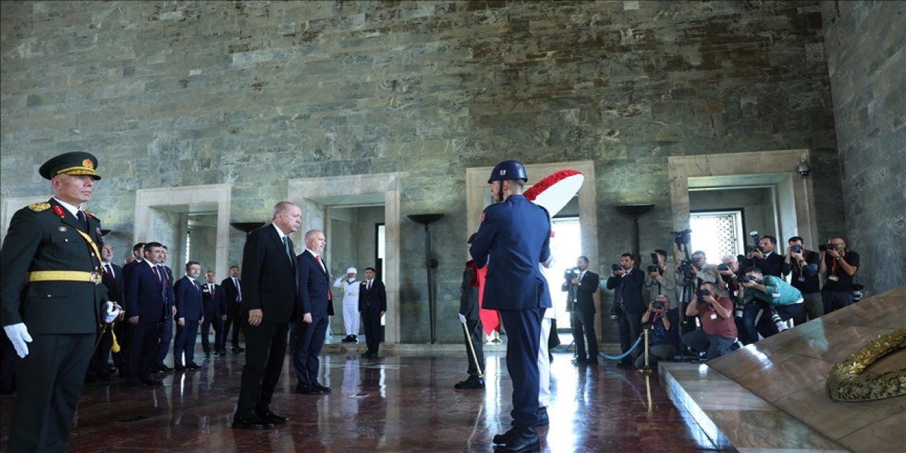 30 Ağustos Zaferi'nin 103’üncü yıl dönümü: Devlet erkanı Anıtkabir'de