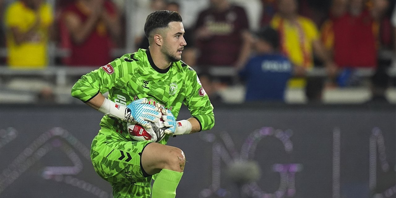 Konyaspor’un file bekçisi Deniz, milli takım kadrosuna davet edildi