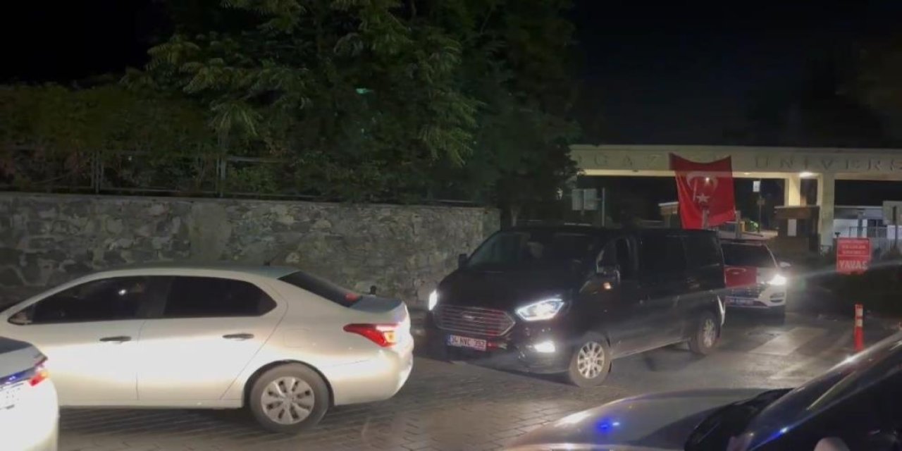 Üniversitede dehşet: Genç kızı silahla öldürüp kendi canına kıydı