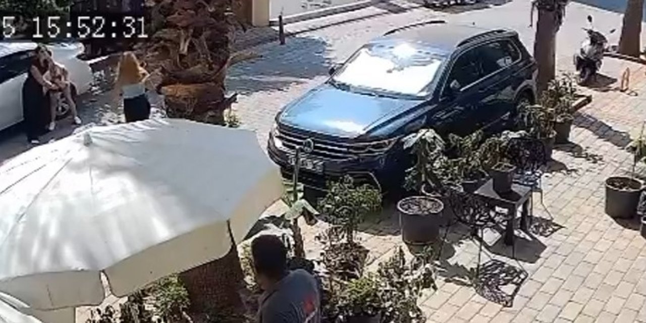 İki esnaf saç saça baş başa birbirine girdi