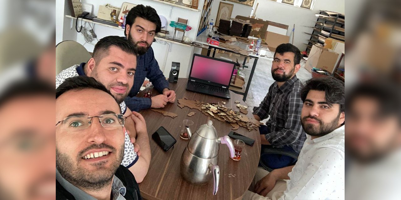 Selçuk Üniversitesi mezunları harçlıklarıyla fabrika kurdu