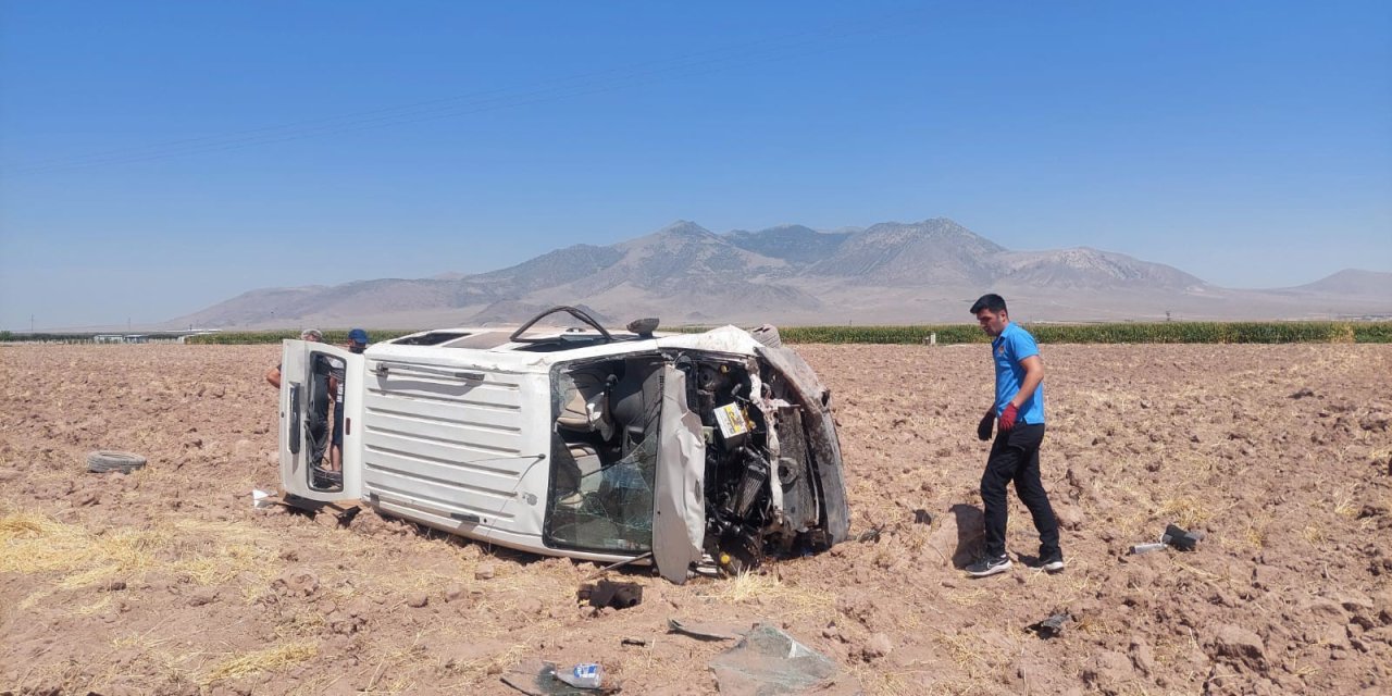 Takla atan Konya plakalı minibüsün sürücüsü yaralı
