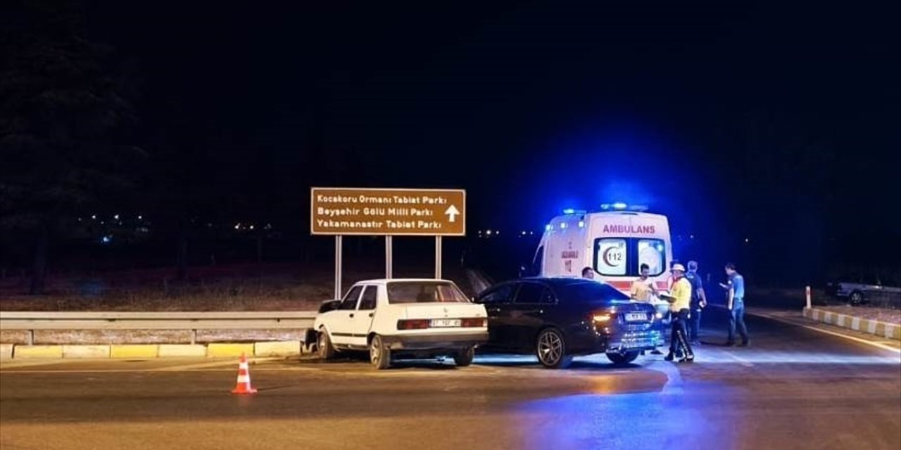 Konya'da otomobiller çarpıştı: 2 yaralı