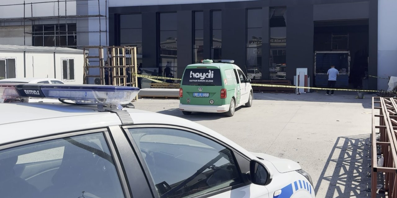 Sanayi sitesinde kanlı hesaplaşma! Taşeron ve bir çalışan vuruldu