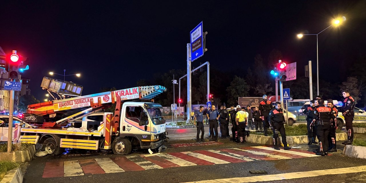 Kazadan kurtuldular, kavgada yaralandılar