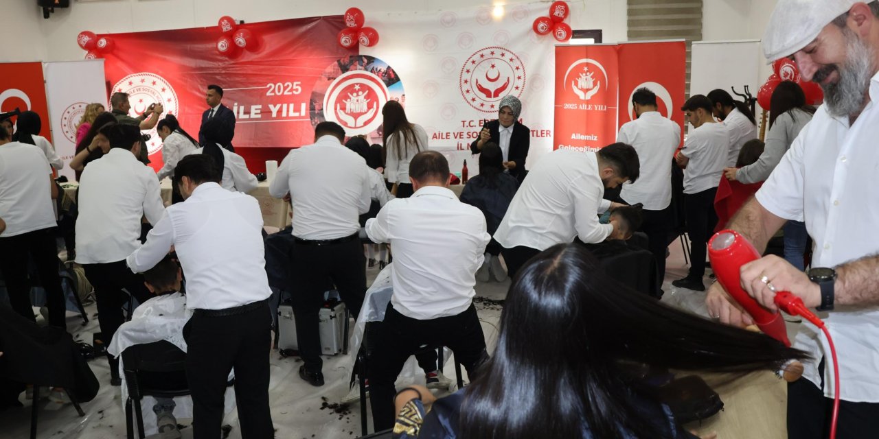 Her makas darbesi, bir yüz güldürdü