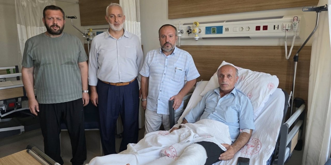 Cami imamını darbettiler