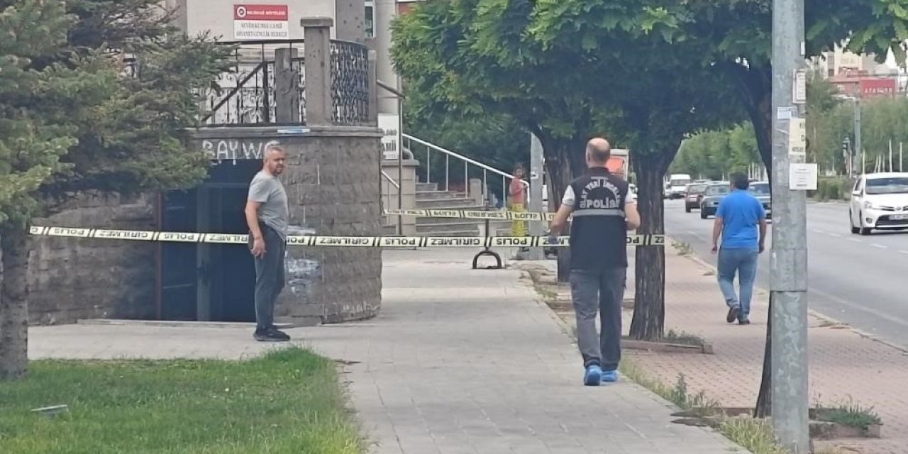 Tartıştığı kişiyi cami tuvaletinde bıçakladı