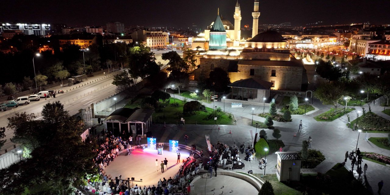 Aşkın ve ilhamın şehri Konya, şiirle yankılandı