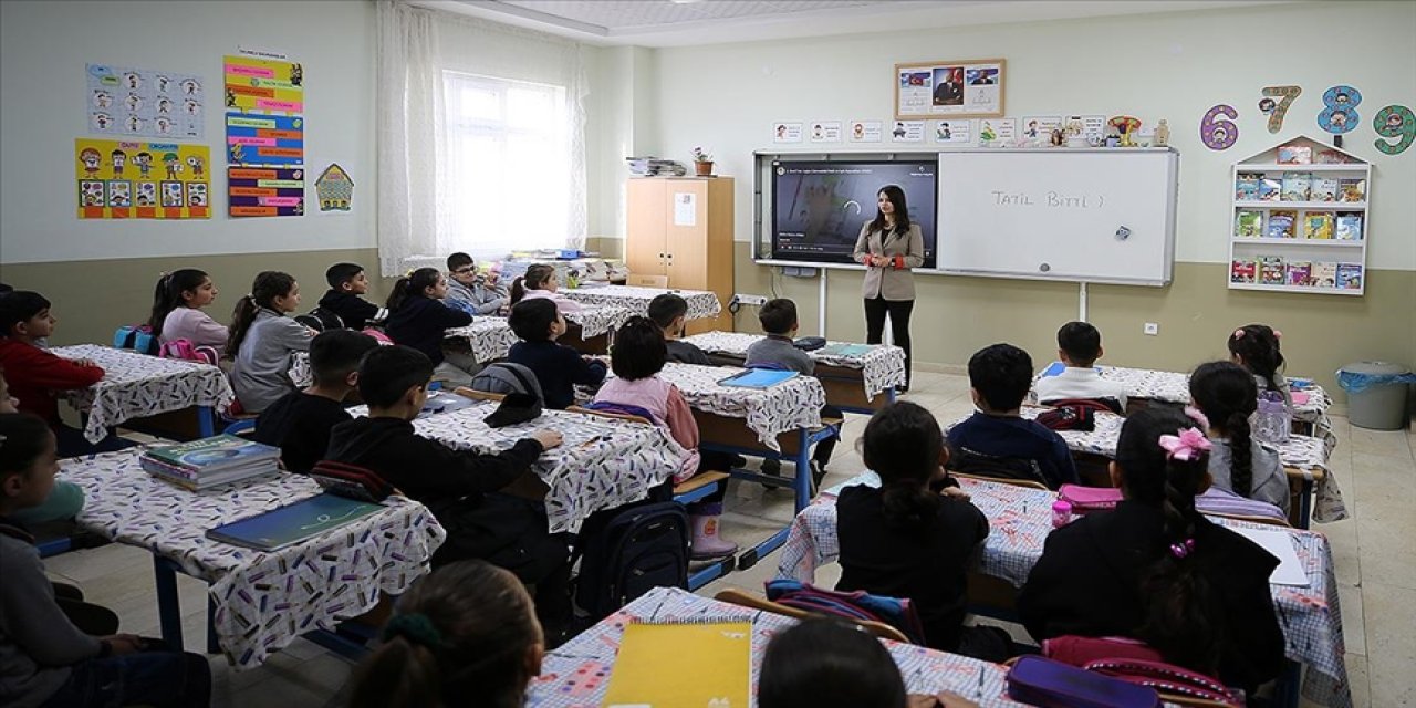 İlk ders zili yarın çalacak, dersler “Yeşil Vatan” farkındalığıyla başlayacak