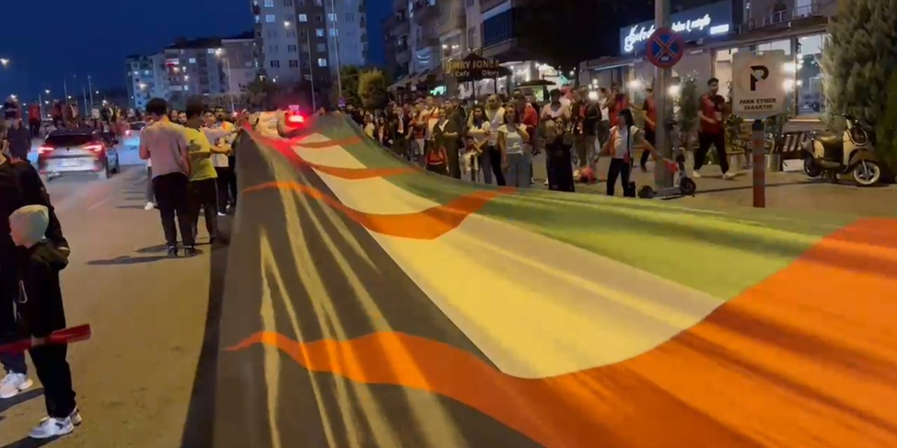 Milli maça dakikalar kala Konya'da ses getiren protesto