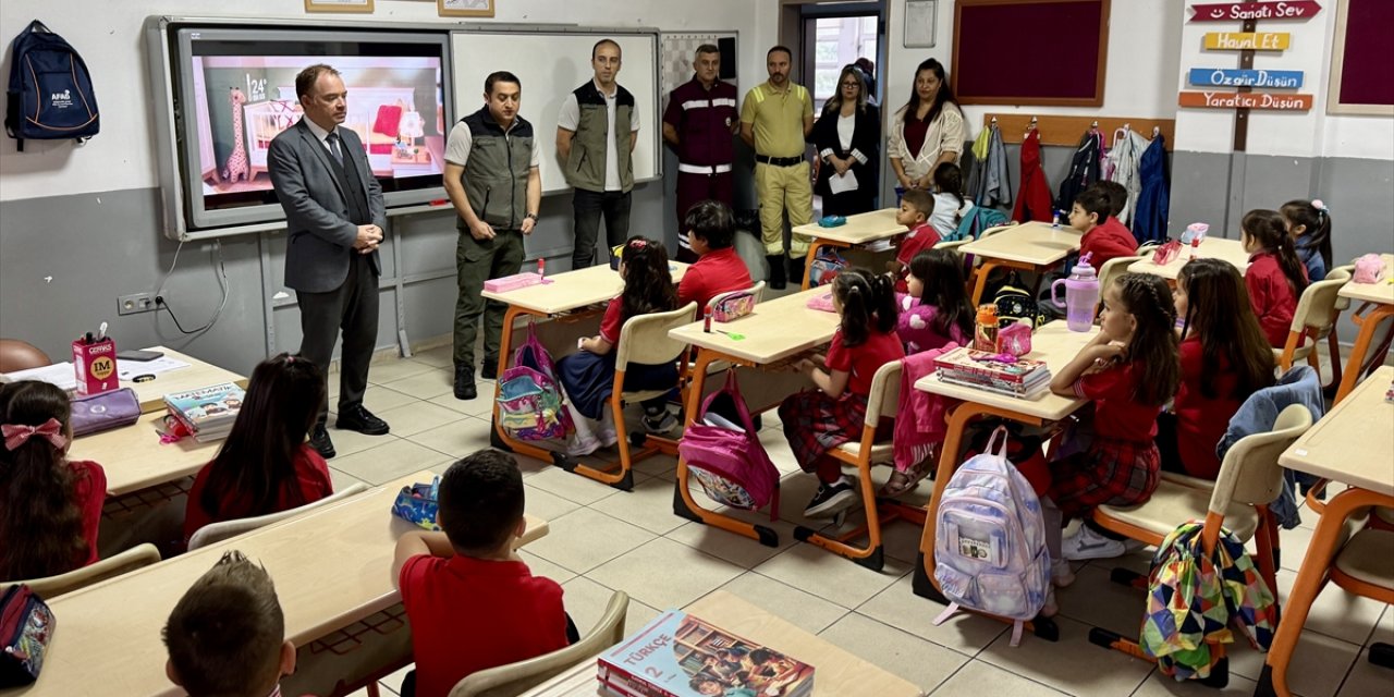 Yeni eğitim öğretim yılının ilk ders zili çaldı