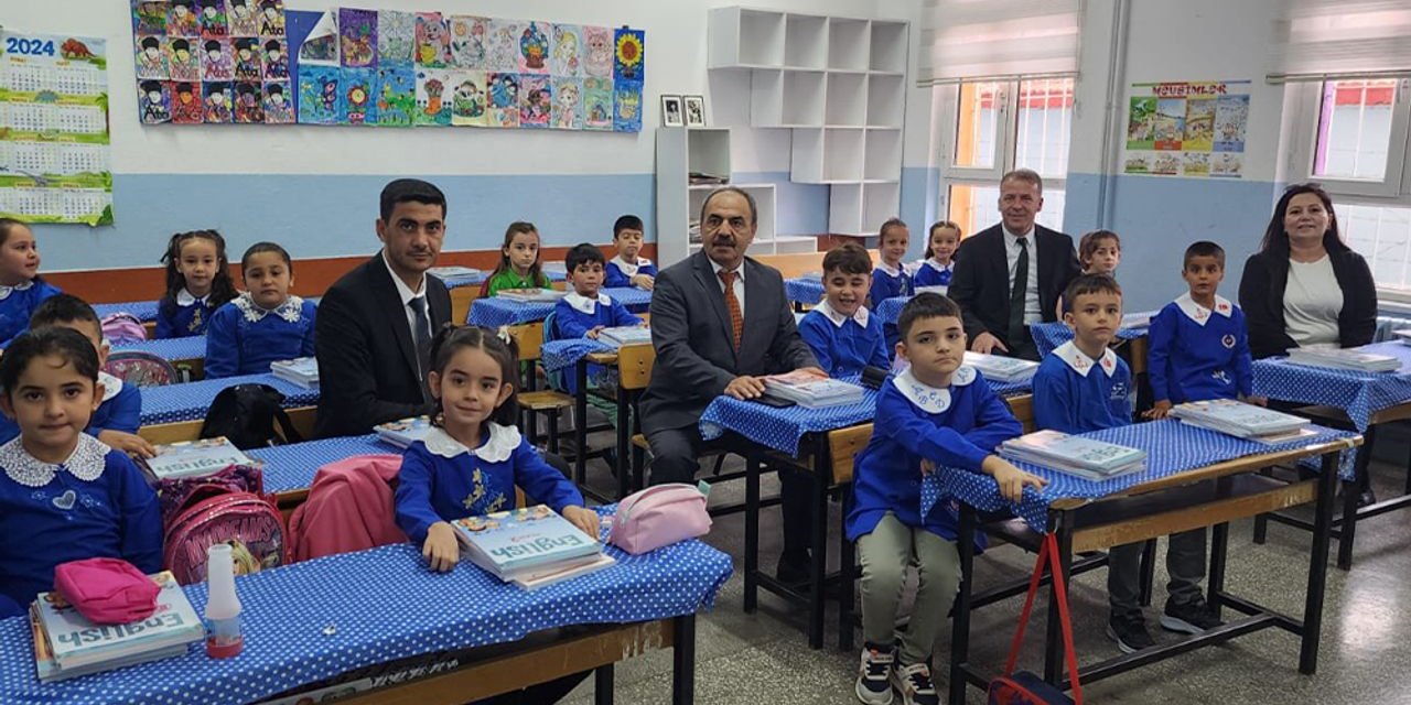 Konya'da öğrenciler ders kitaplarıyla buluştu