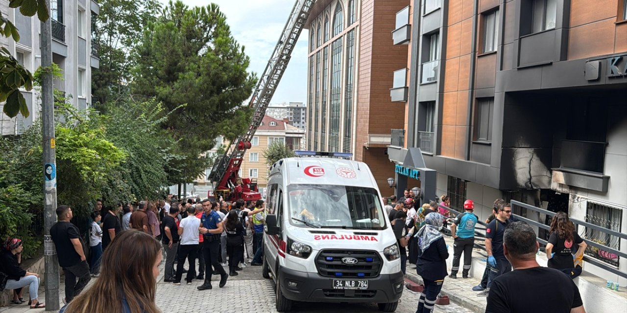 5 katlı binada yangın çıktı! Mustafa Gürhan öldü, 5 yaralı var