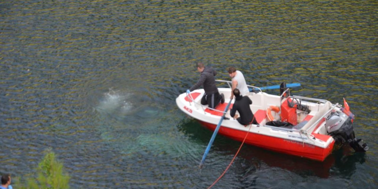 Nehre düşen otomobil, anne Gülşah Kıyak ve oğluna mezar oldu