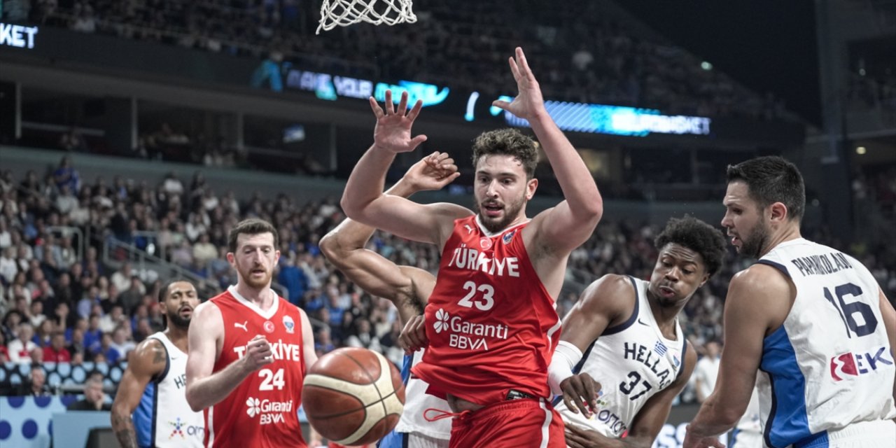 12 Dev Adam 24 yıl sonra adını finale yazdırdı