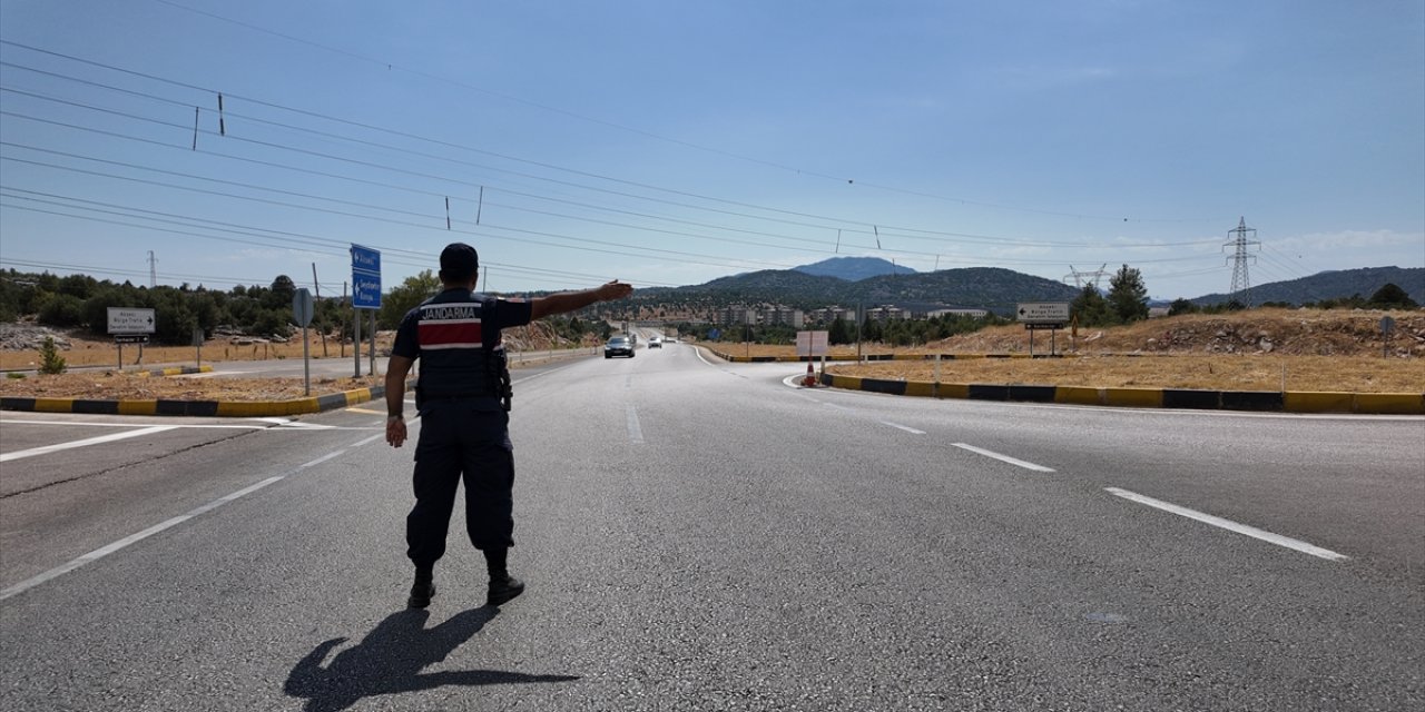 Sürücüler dikkat! Konya bağlantılı kritik yol kapandı