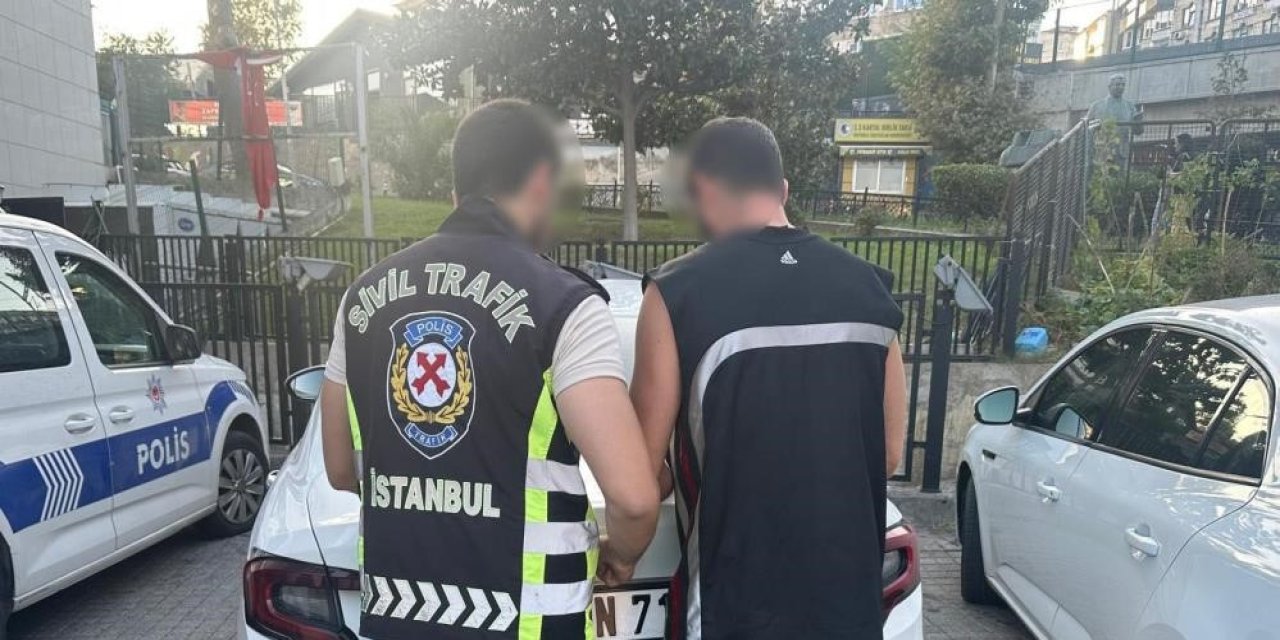 4 motosikletlinin tek teker şovu pahalıya patladı