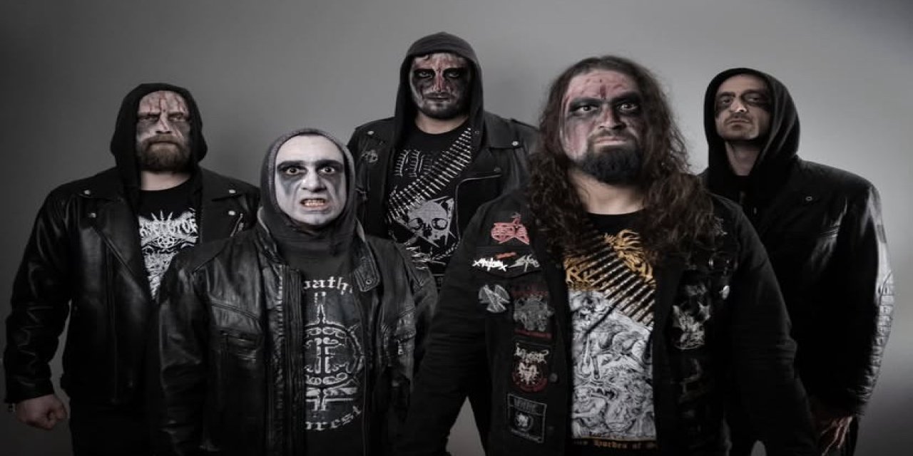 Rock grubu dini değerlere hakaretten tutuklandı