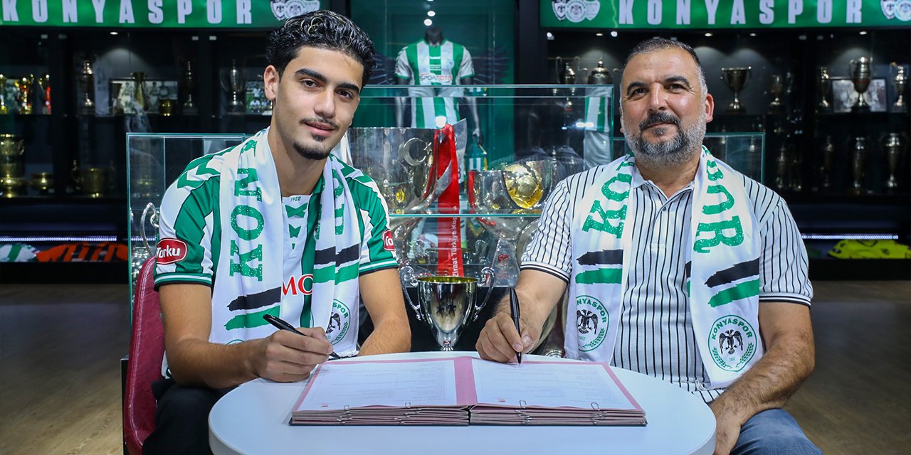 Konyaspor, Belçika doğumlu forvet ile 3 yıllık sözleşme imzaladı