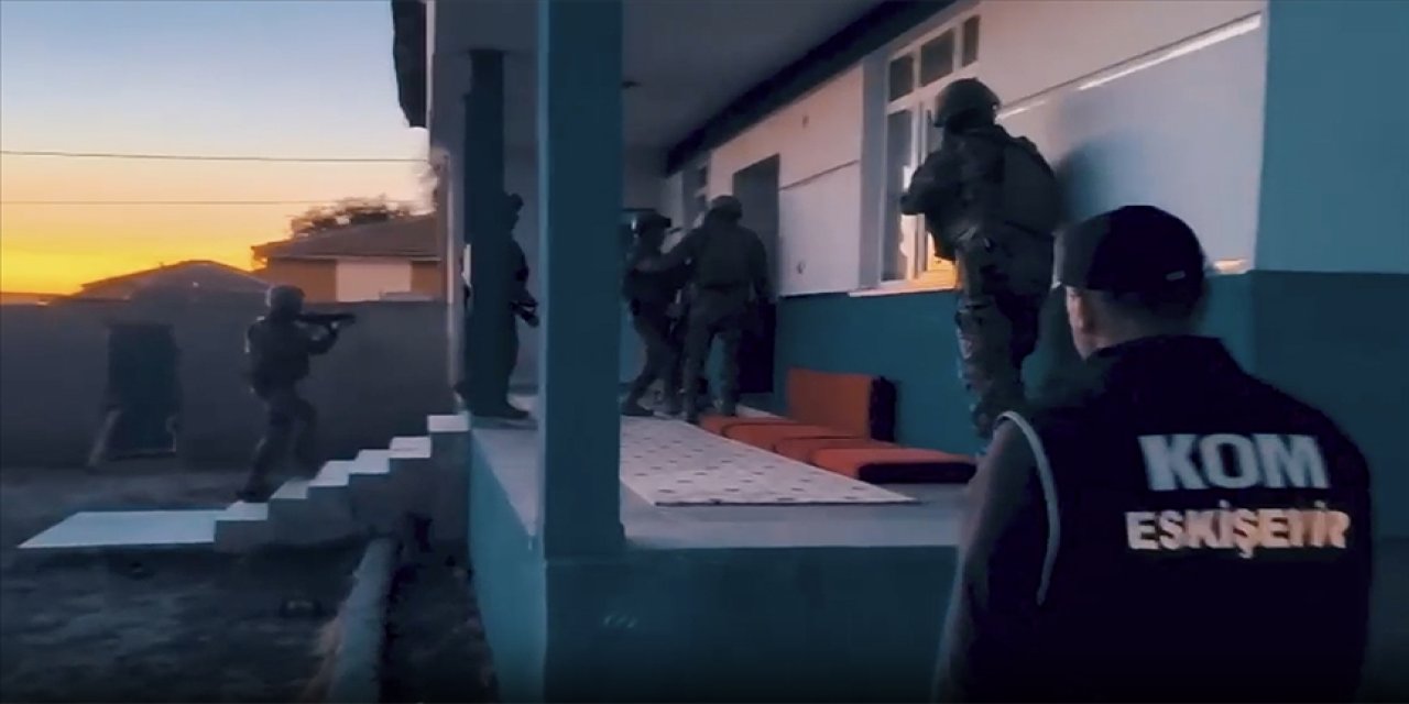 Suç örgütlerine yönelik 49 ildeki operasyonlarda 115 şüpheli gözaltına alındı