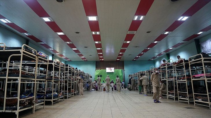 İran'da yeni tip koronavirüsten hayatını kaybedenlerin sayısı 1812'ye yükseldi