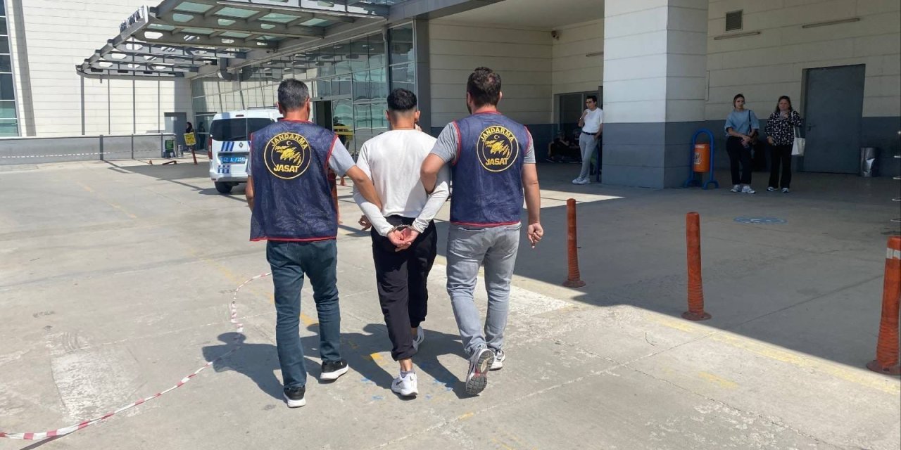 34 yıl hapisle aranıyordu, JASAT Konya’da kelepçeyi taktı