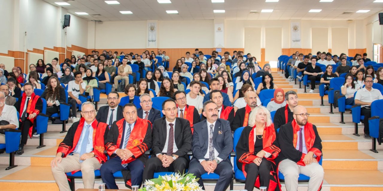 Konya’da Hukuk Fakültesi öğrencileri yeni akademik yıla adım attı