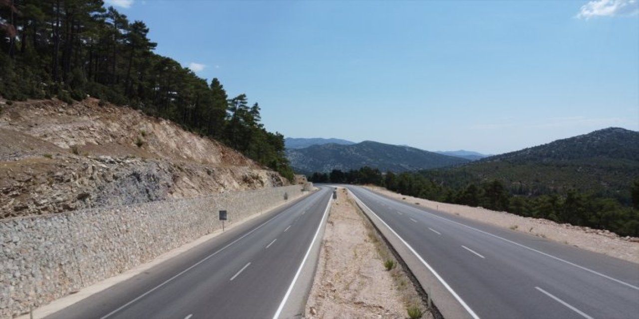 Antalya - Konya yolu yarın 7 saat trafiğe kapatılacak