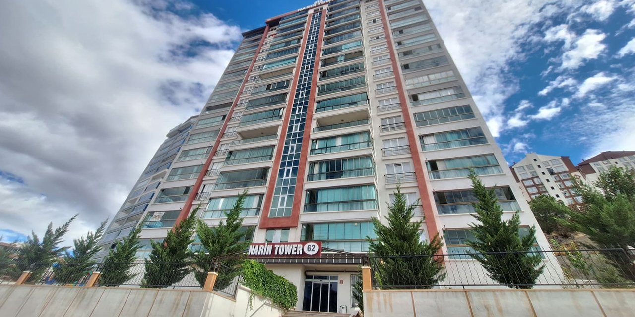 İlkokula yeni başlamıştı! Oyun oynarken 13. kattan düşüp öldü