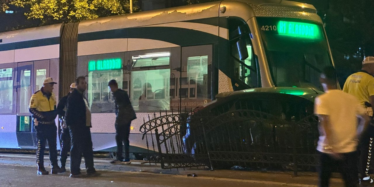 Konya’da tramvay seferlerini durduran kaza! 1 yaralı var