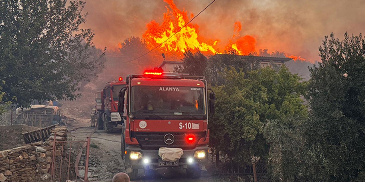 3 ilimizde orman yangını! Ekipler müdahale ediyor