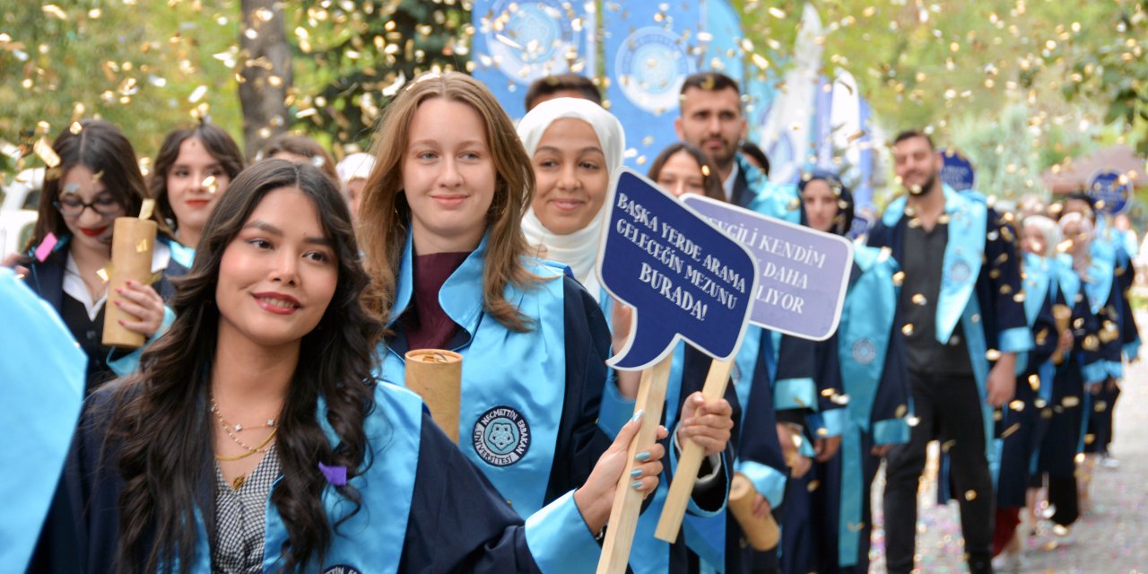Konya’da bölüm birincileri, 2050’ye mesaj gönderdi