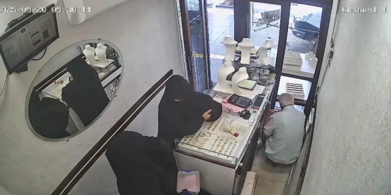 Çarşaflı hırsızlardan büyük soygun! 2,5 kilo altın çaldılar