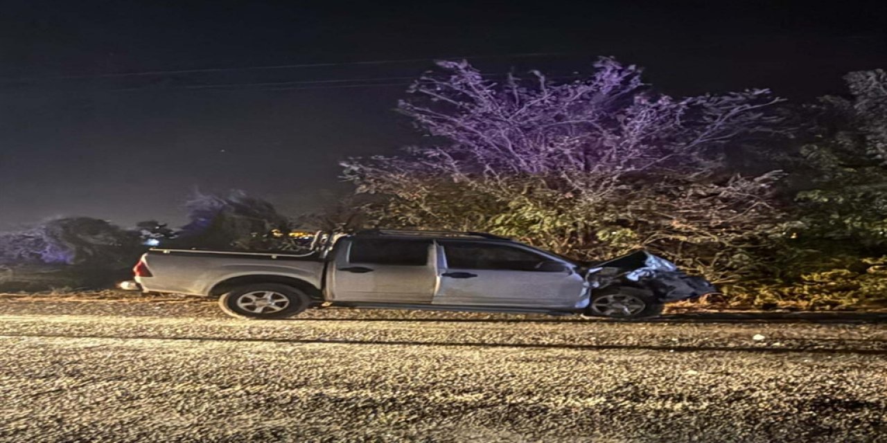 Kamyonetle otomobil çarpıştı! Yeni doğum yapan kadın öldü