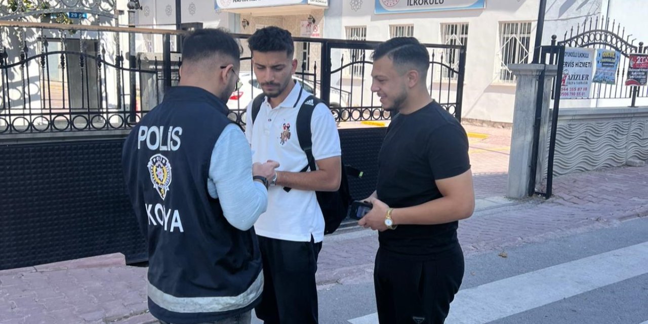 Konya polisi okul çevrelerini mercek altına aldı