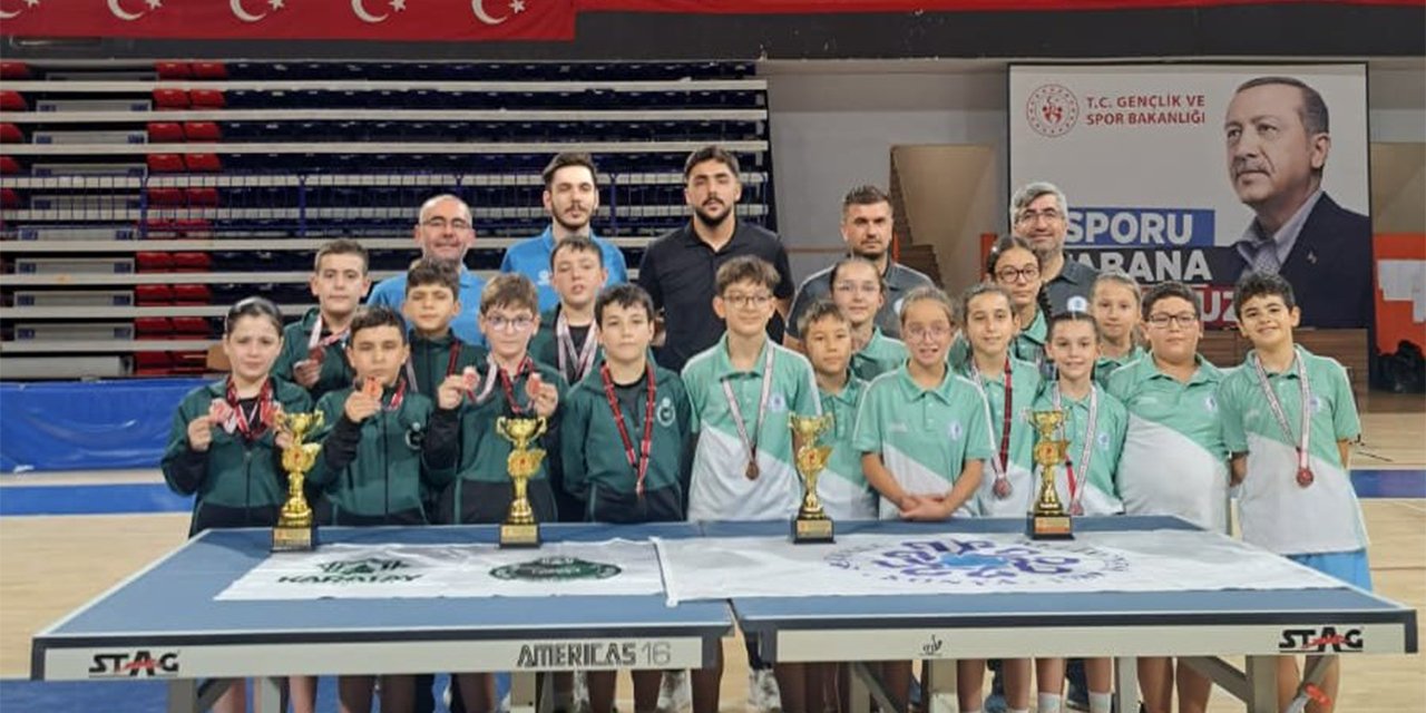 Masa tenisinde Karatay Belediyespor rüzgarı