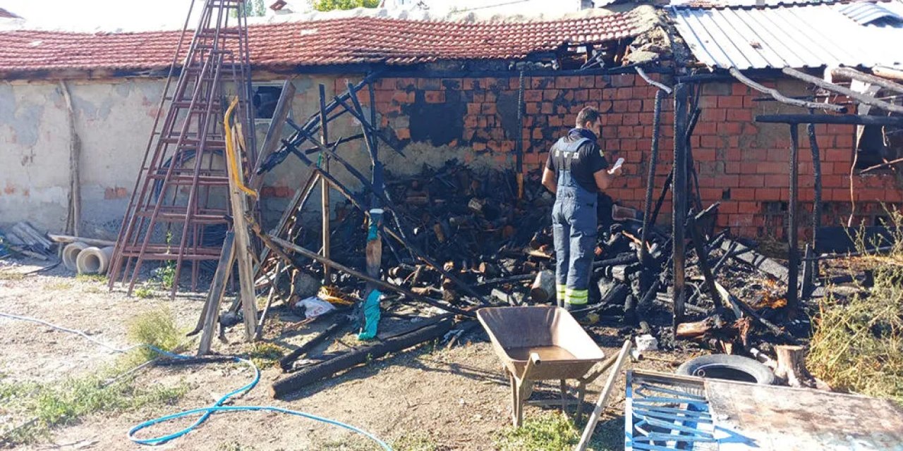 Konya itfaiyesi yine zamanında yetişti, ahır alevlerden korundu