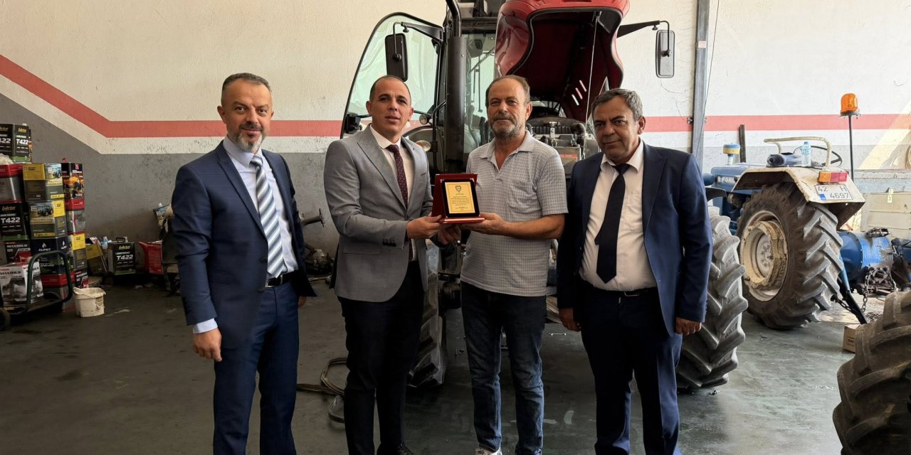 Konya esnafının 35 yılı aşan emeği plaketle taçlandırıldı