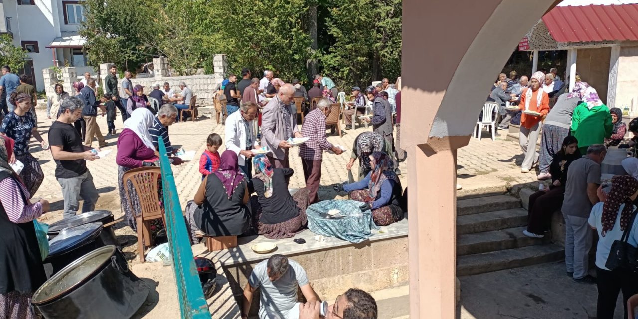 Konya’da kazanlar kaynadı, aşlar dağıtıldı