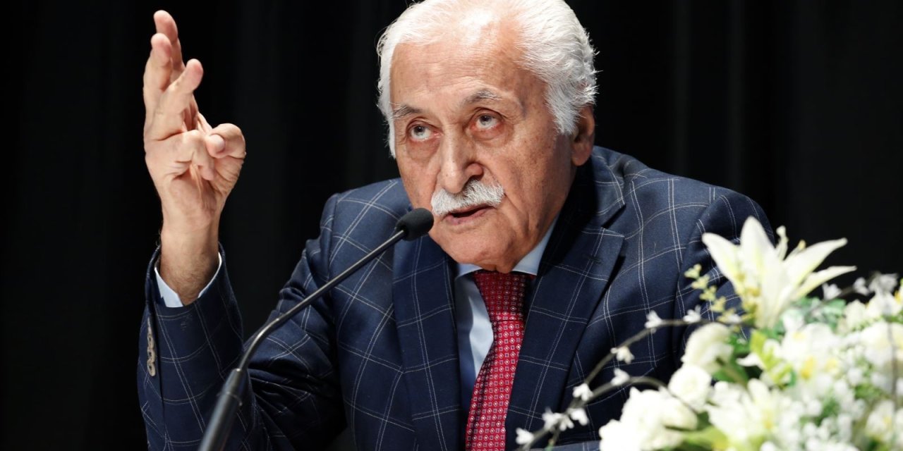 Türk edebiyatının usta ismi Yavuz Bülent Bakiler vefat etti