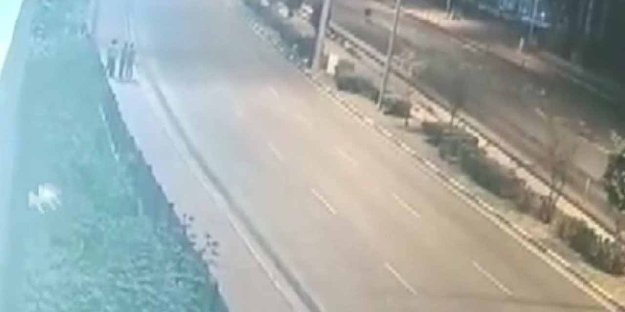 Yaya 3 TIR şoförünün can verdiği kaza anı kamerada