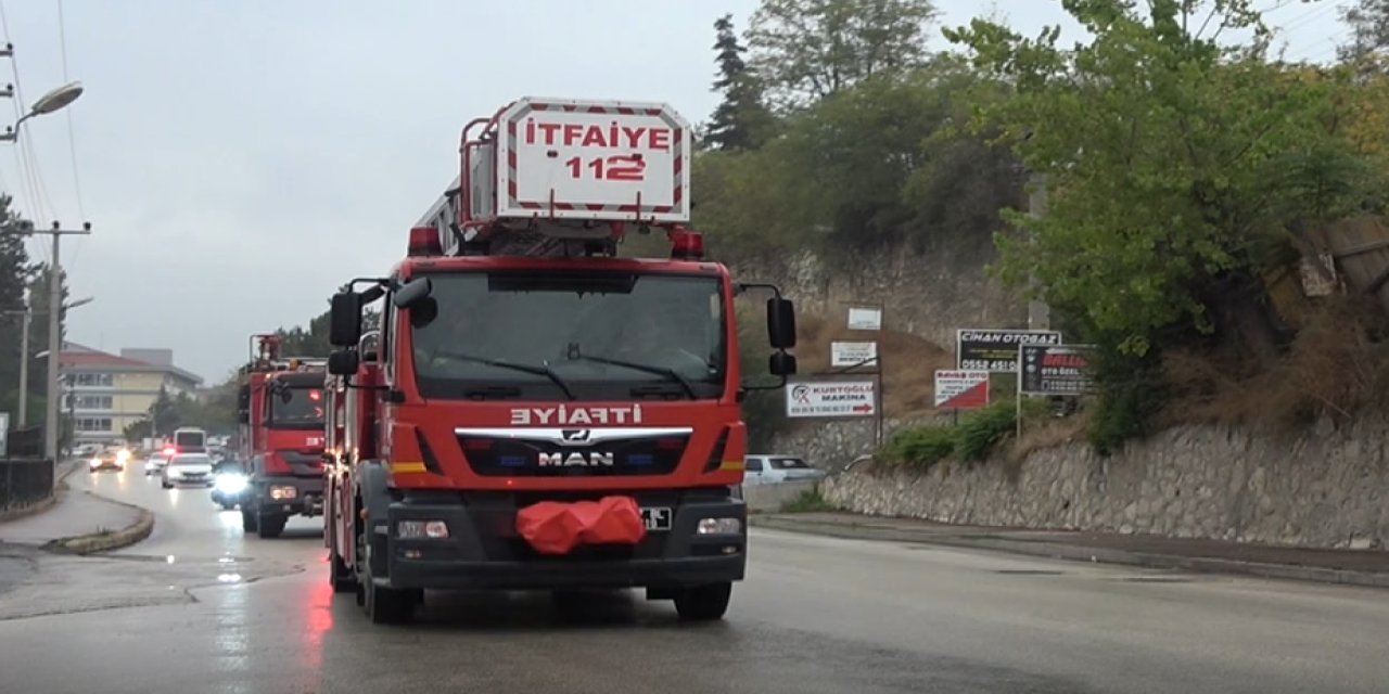 Sanayideki yangın ihbarına giden itfaiyeciler sürprizle karşılaştı